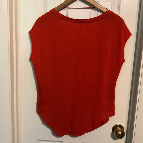 Nike workout top - Picture 2 of 3